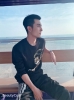 黑色
