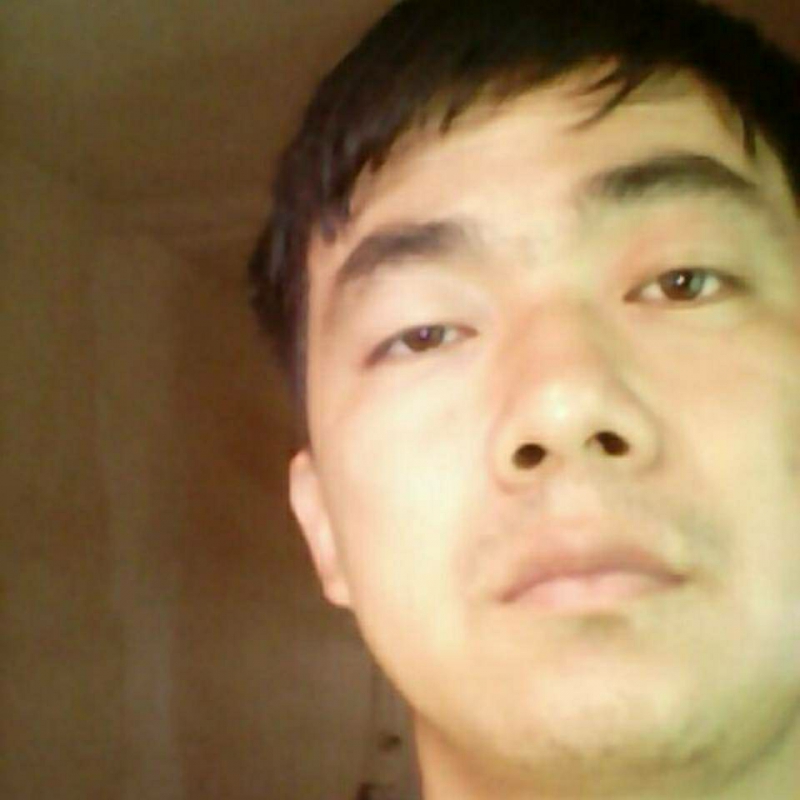 男孩