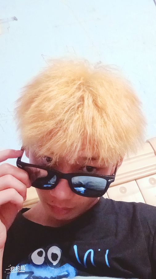 爱蹦迪的小杰