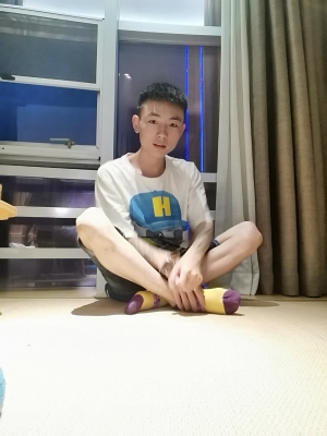 赵晶