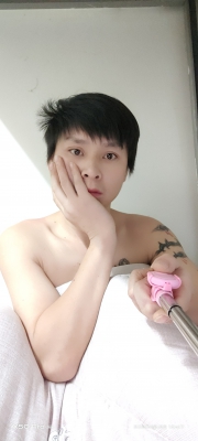 李家龙