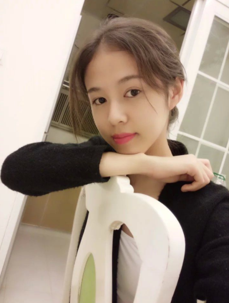 曼天飞舞